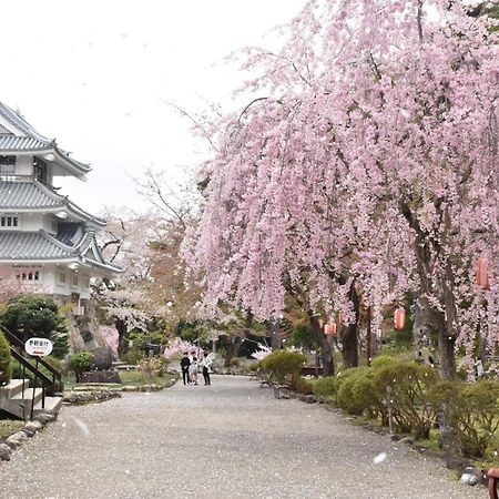 青森伝統芸能を楽しめる繭子の宿 Hachinohe Eksteriør bilde